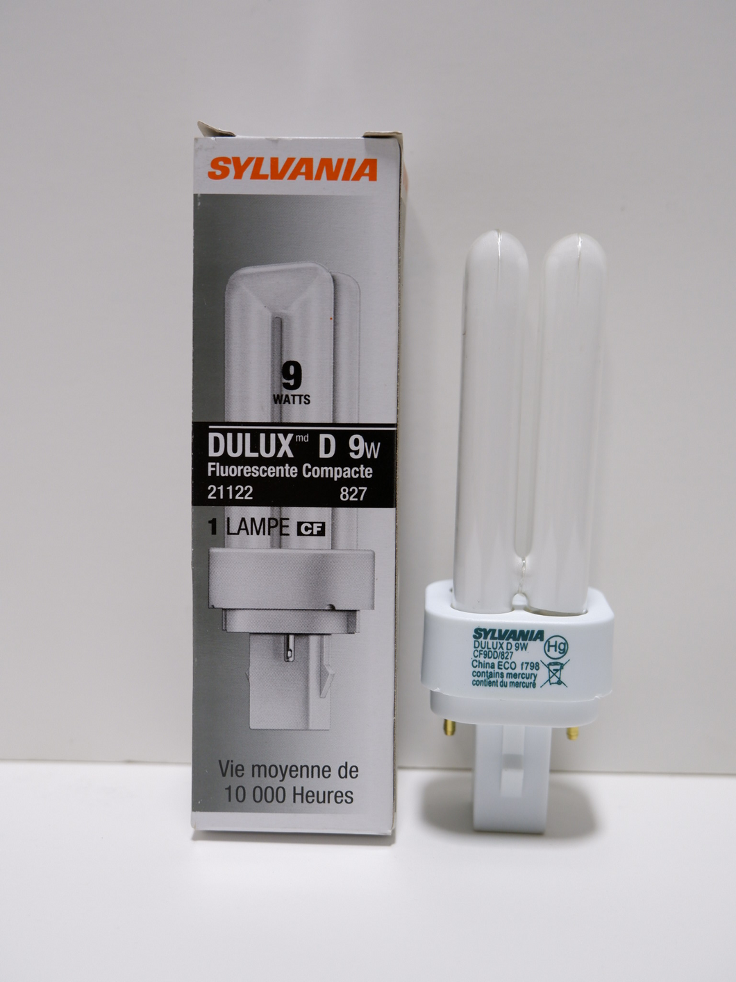 Compact fluorescent Dulux D 9W