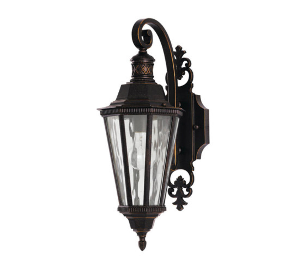 Outdoor wall lantern traditional style